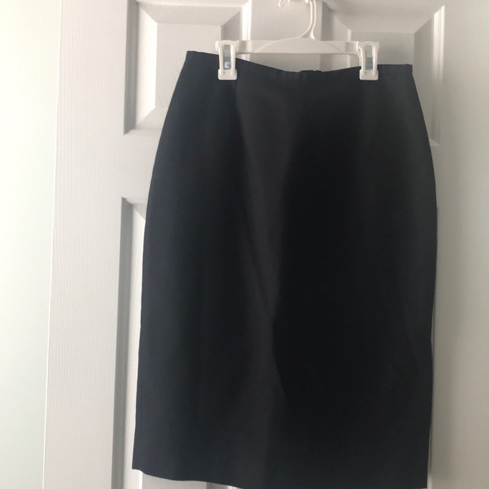 Ann Taylor Skirt size 6